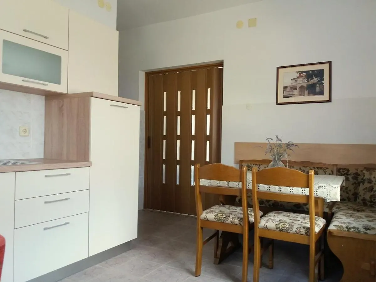 Apartments Lili Medolino