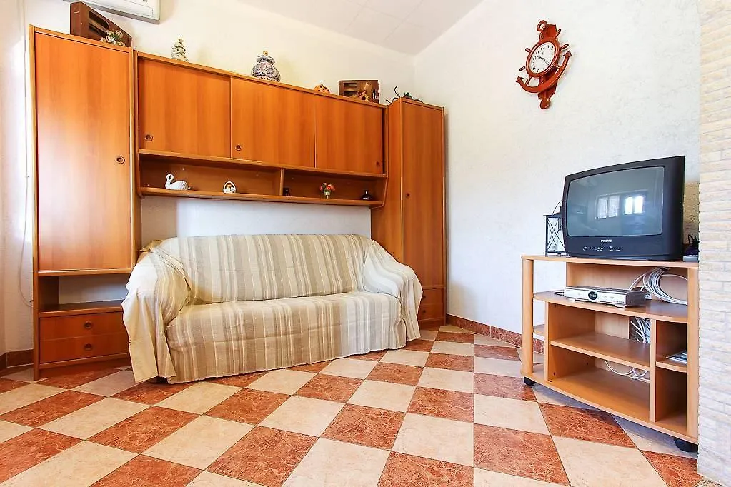 Apartments Lili Medulin